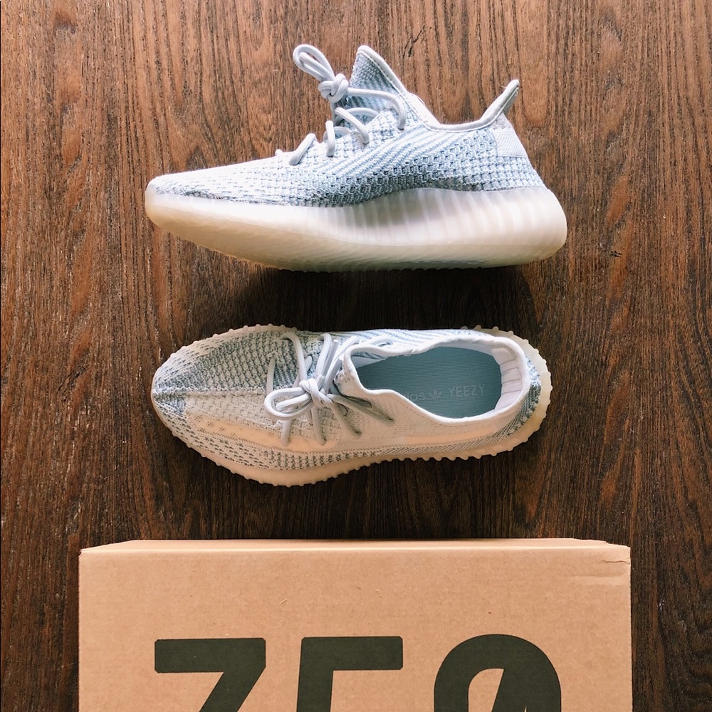 DS Yeezy 350 V2 Cloud White Non-Reflective